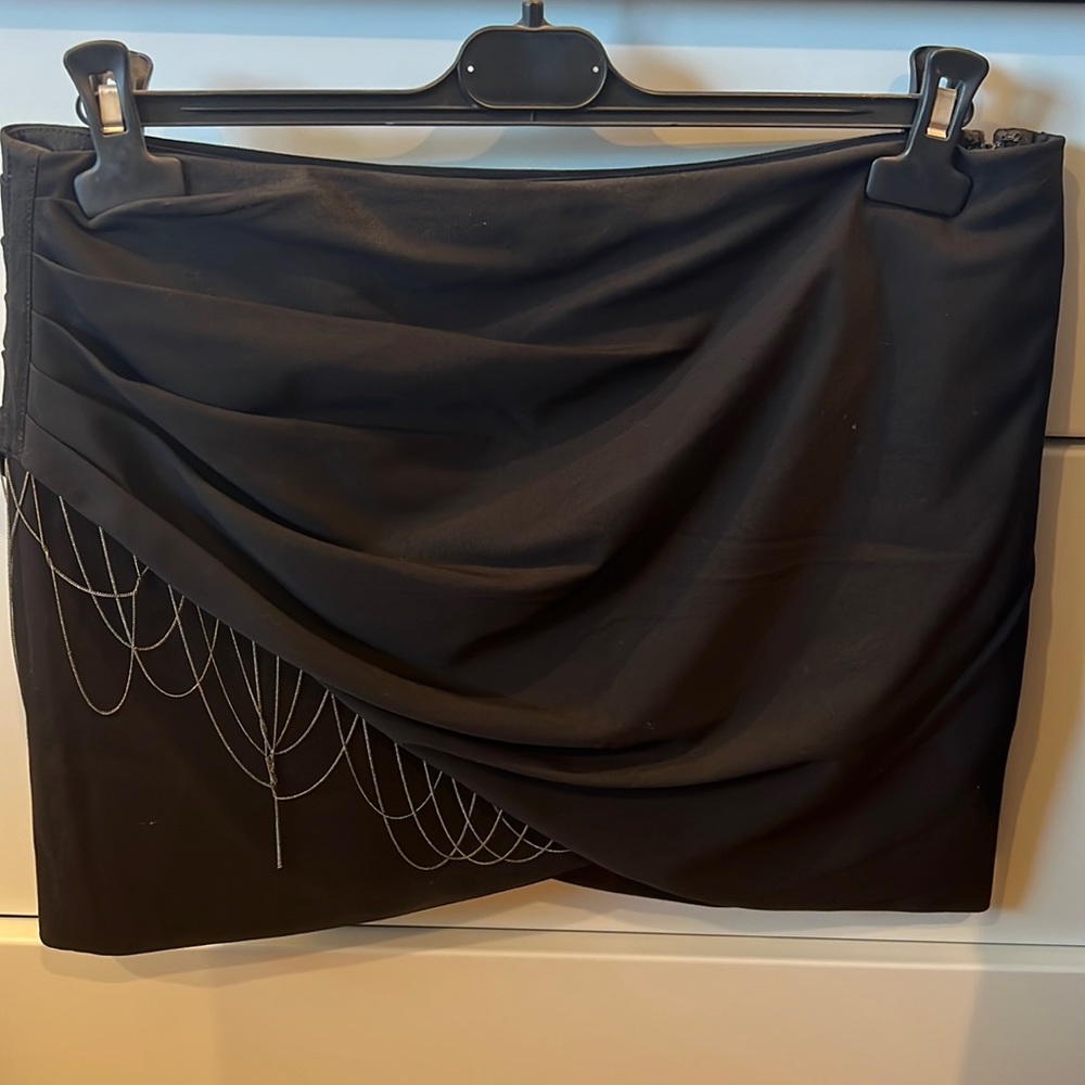Bebe mini skirt